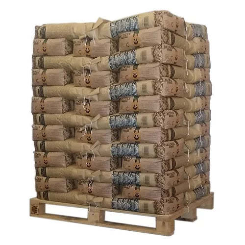 brennholz-20260816-120151-0-1.jpg Belgische Holzpellets Badger Pellets – Palette 975kg (65 Säcke) – Bild 1